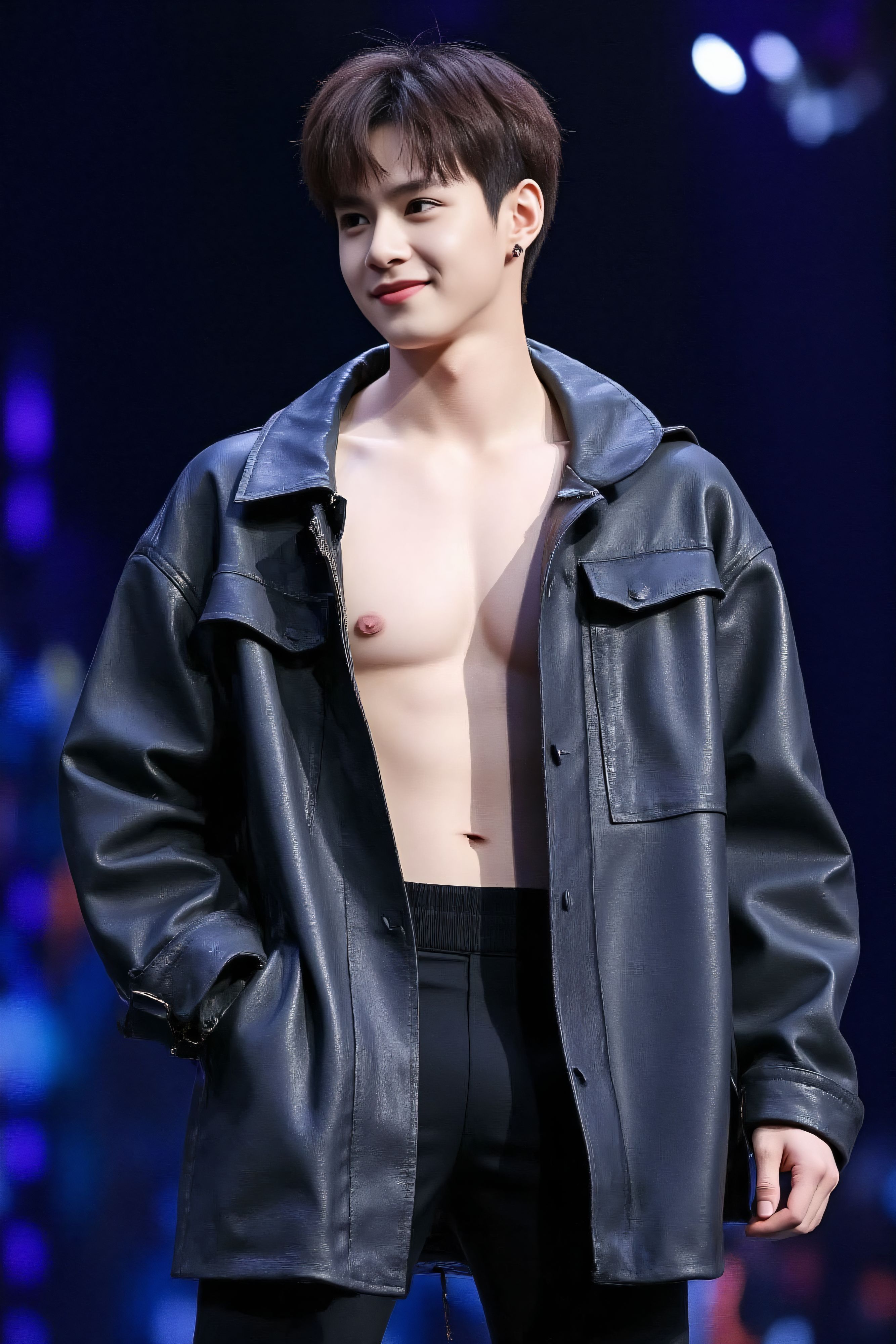 kpop idol on stage (73 Pictures) Gold Member Or Above - 2025-06-09